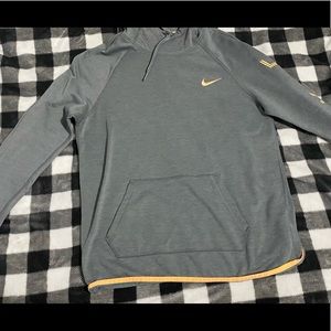 nike hoodie
